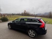 Usata Volvo V60 Kinetic 163 CV (119 kW) 2012 Nero Station wagon