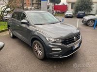 Usata VW T-Roc Business 116 CV (85 kW) 2019 Grigio SUV