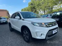 Usata Suzuki Vitara 120 CV (88 kW) 2016 Bianco SUV