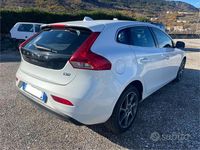 Usata Volvo V40 Business Edition 119 CV (87 kW) 2016 Bianco Berlina