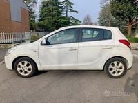 Usata Hyundai i20 78 CV (57 kW) 2010 Bianco Utilitaria