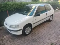 Usata Peugeot 106 60 CV (44 kW) 1999 Utilitaria