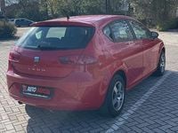 Usata Seat Leon Style 105 CV (77 kW) 2010 Rosso Utilitaria