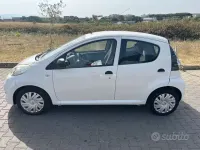 Usata Citroën C1 68 CV (50 kW) 2012 Bianco Utilitaria