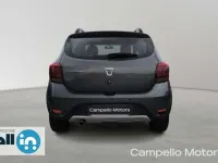 Usata Dacia Sandero Stepway 90 CV (66 kW) 2017 Grigio Berlina