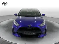 Nuova Toyota Yaris Hybrid Lounge 131 CV (96 kW) 2026 Blu Berlina