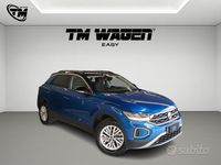 Usata VW T-Roc Life 116 CV (85 kW) 2022 Blu SUV