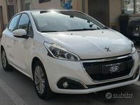 Usata Peugeot 208 Business-Line 82 CV (60 kW) 2017 Blu Utilitaria