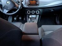 Usata Alfa Romeo Giulietta Progression 120 CV (88 kW) 2015 Rosso Utilitaria