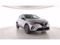 Usata Renault Captur Techno 101 CV (74 kW) 2023 Grigio chiaro SUV