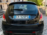 Usata Lancia Ypsilon 95 CV (69 kW) 2012 Nero Utilitaria