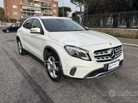 Usata Mercedes GLA200 136 CV (100 kW) 2017 Bianco SUV