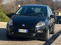 Usata Fiat Punto Young 69 CV (50 kW) 2015 Nero Utilitaria