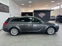 Usata Opel Insignia 160 CV (117 kW) 2012 Grigio scuro Station wagon