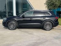 Usata VW Touareg Elegance 340 CV (250 kW) 2024 Nero SUV