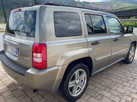 Usata Jeep Patriot Sport 140 CV (102 kW) 2008 Beige SUV