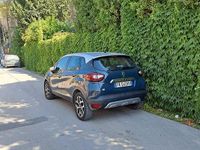 Usata Renault Captur 90 CV (66 kW) 2016 Blu SUV