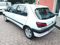 Usata Peugeot 306 108 CV (79 kW) 1994 Bianco Berlina