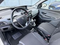 Usata Lancia Ypsilon Gold 69 CV (50 kW) 2015 Bianco Utilitaria