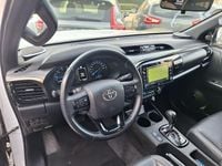 Usata Toyota HiLux 204 CV (150 kW) 2021 Bianco pastello Pick-up