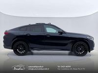 Begagnad BMW X6 M Sport 286 HK (210 kW) 2023 Grå SUV