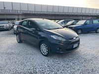 Usata Ford Fiesta Titanium 92 CV (67 kW) 2009 Grigio Berlina
