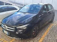 Usata Mercedes B180 116 CV (85 kW) 2022 Nero Monovolume