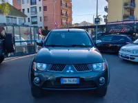 Usata Mitsubishi L200 Intense 136 CV (100 kW) 2007 Verde Pick-up
