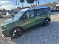 Usata Ford Tourneo 124 CV (91 kW) 2024 Verde Monovolume