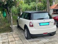 Usata Mini Cooper D 109 CV (80 kW) 2009 Utilitaria