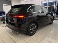 Begagnad Mercedes 180 Advanced 116 HK (85 kW) 2024 Svart Sedan