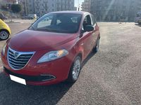 Usata Lancia Ypsilon Gold 95 CV (69 kW) 2013 Rosso Utilitaria