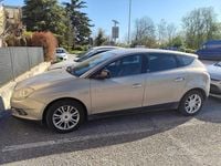 Usata Lancia Delta 120 CV (88 kW) 2011 Grigio Utilitaria