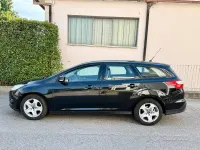 Usata Ford Focus 116 CV (85 kW) 2013 Nero Station wagon