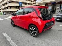 Usata Toyota Aygo Connect Style 72 CV (52 kW) 2020 Rosso Utilitaria