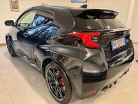 Usata Toyota Yaris 261 CV (191 kW) 2023 Precious black Utilitaria
