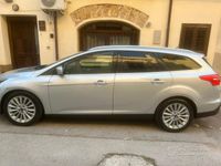 Usata Ford Focus Titanium 125 CV (91 kW) 2015 Grigio Station wagon