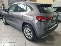 Begagnad Mercedes GLA200 Business 150 HK (110 kW) 2023 Grå SUV