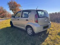 Usata Daihatsu Sirion 87 CV (63 kW) 2006 Grigio Utilitaria