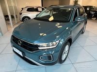 Usata VW T-Roc 110 CV (80 kW) 2023 Verde SUV