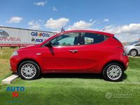 Usata Lancia Ypsilon 95 CV (69 kW) 2017 Rosso Utilitaria
