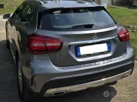 Usata Mercedes GLA180 Style 122 CV (89 kW) 2019 Grigio SUV