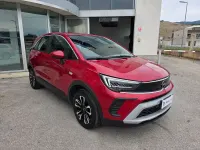 Usata Opel Crossland Elegance 110 CV (80 kW) 2021 Rosso / metallizzato SUV