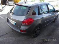 Usata Renault Clio GrandTour Dynamique 103 CV (75 kW) 2011 Grigio Station wagon