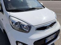 Usata Kia Picanto 67 CV (49 kW) 2014 Bianco Utilitaria