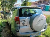 Usata Toyota RAV4 177 CV (130 kW) 2007 Grigio SUV