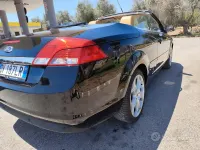 Usata Ford Focus Cabriolet 136 CV (100 kW) 2010 Nero Cabrio