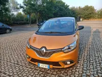 Usata Renault Scénic III Intens 110 CV (80 kW) 2017 Arancione Monovolume