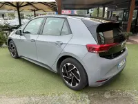 Usata VW ID.3 Pro 69 kW (95 CV) 2023 Grigio Utilitaria