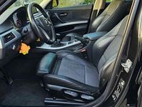 Usata BMW 320 177 CV (130 kW) 2009 Nero Berlina